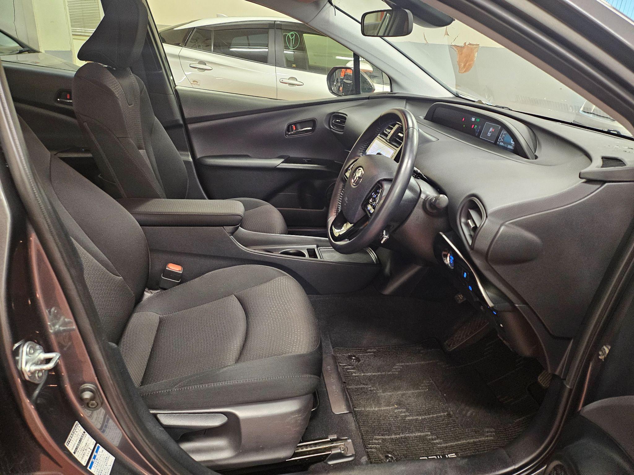 Toyota Prius - 1.8 VVT-h Business Edition CVT Euro 6 (s/s) 5dr - Hatchback (2019 - 2022) Image